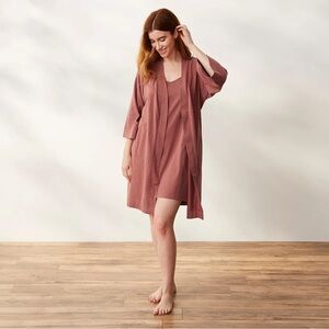 Coyuchi Solstice Chemise in Rosehip